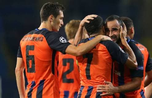 Sport Bilder des Tages 19.09.2018 Kharkiv(Ukraine) FC Shakhtar Donetsk-TSG 1899 Hoffenheim UEFA men s football champions league Taras Stepanenko(L),Ismaily(R) FC Shakhtar celebration :Str 