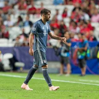 Lisbon Portugal 19 09 2018 UEFA Champions League 2018 19 Season Group Stage Group E 1 Gameday Benfica Lisbon Bayern Muenchen Javi Martinez FCB injured from the DeFodi053