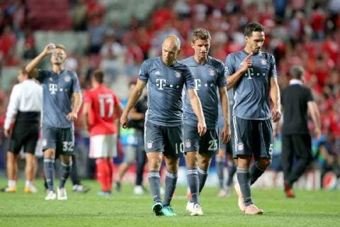 Arjen Robben Bayern Munich 10 Thomas Mueller Bayern Munich 25 Mats Hummels Bayern Munich 5 unsatisfied after victory Benfica vs Bayern Munich Muenchen Soccer Champions League Group stage 19 09 2018 Benfica vs FC Bayern Muenchen vs Soccer Champions League Group stage 19 09 2018 Lisbon Copyright: xLanger Eibner-Pressefotox EP_HLR