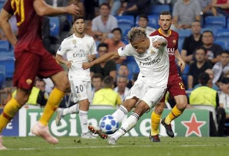 Soccer match between Real Madrid and Roma of the Champions League 2018 2019 held at the Santiago Bernabeu stadium in Madrid Photo Jose Cuesta 261 Cordon Press Mariano score the third goal  xJosexLuisxCuestax xx