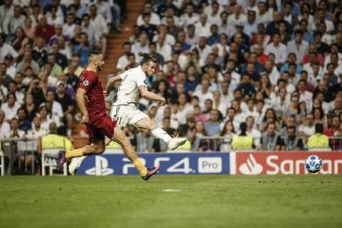 19th September 2018, Santiago Bernabeu, Madrid, Spain; UEFA Champions League football, Real Madrid versus AS Roma; Gareth Bale (Real Madrid) shoots and scores making it 2-0  ActionPlus12063929 ShotxforxPress