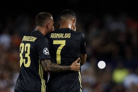 September 19, 2018 - Valencia, Valencia, Spain - Cristiano Ronaldo of Juventus cries after taking a red card next to his teammate Federico Bernardeschi during the UEFA Champions League group H match between Valencia CF and Juventus at Mestalla on September 19, 2018 in Valencia, Spain Valencia v Juventus - UEFA Champions League  - ZUMAn230 20180919_zaa_n230_197 Copyright: xDavidxAliagax