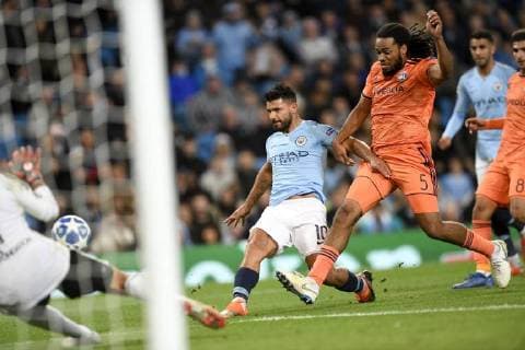 10 SERGIO AGUERO (MAN) - 05 JASON DENAYER (OL) FOOTBALL : Manchester City vs Lyon - Ligue des Champions - 19 09 2018 AnthonyBIBARD FEP Panoramic 