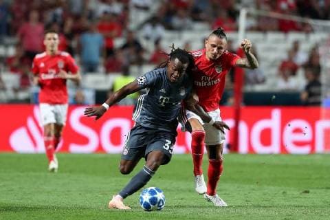 September 19, 2018 - Lisbon, Portugal - Bayern Munich s midfielder Renato Sanches from Portugal (L) vies with Benfica s Serbian midfielder Ljubomir Fejsa during the UEFA Champions League Group E football match SL Benfica vs Bayern Munich at the Luz stadium in Lisbon, Portugal on September 19, 2018. UEFA Champions League Group E football match SL Benfica vs Bayern Munich - ZUMAf123 20180919_zap_f123_009 Copyright: xPedroxFiuzax