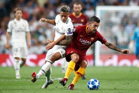 September 19, 2018 - Lorenzo Pellegrini of Roma and Mariano of Real Madrid during the Champions League football match between Real Madrid and AS Roma on September 19th, 2018 at Santiago Bernabeu stadium in Madrid, Spain. Soccer: Champions League - Real Madrid v AS Roma - ZUMAa181 20180919_zaa_a181_085 Copyright: xAFP7x