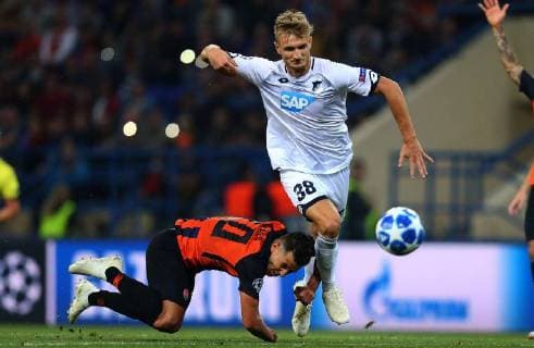 19.09.2018 Kharkiv(Ukraine) FC Shakhtar Donetsk-TSG 1899 Hoffenheim champions league men s football Stefan Posch(r)TSG 1899 Hoffenheim, Junior Moraes(L)FC Shakhtar :Str 