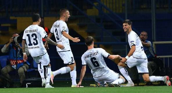 19.09.2018 Kharkiv(Ukraine) FC Shakhtar Donetsk-TSG 1899 Hoffenheim champions league men s football Pavel Kaderabek(2L),Florian Grillitsch(r) TSG 1899 Hoffenheim :Str 