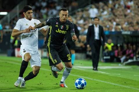 September 19, 2018 - Bernardeschi of Juventus and in action during the Champions League football match between Valencia and Juventus on September 19, 2018 at Mestalla Stadium in Valencia, Spain. Soccer: Champions League - Valencia v Juventus - ZUMAa181 20180919_zaa_a181_165 Copyright: xAFP7x
