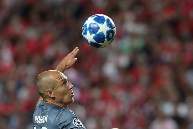 Sport Bilder des Tages September 19, 2018 - Lisbon, Portugal - Bayern Munich s midfielder Arjen Robben from Nederlands in action during the UEFA Champions League Group E football match SL Benfica vs Bayern Munich at the Luz stadium in Lisbon, Portugal on September 19, 2018. UEFA Champions League Group E football match SL Benfica vs Bayern Munich - ZUMAf123 20180919_zap_f123_023 Copyright: xPedroxFiuzax