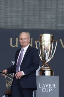 September 19, 2018 - Chicago, IL, U.S - The second annual Laver Cup Championship takes place in Chicago from September 21 -23, 2018. John McEnroe is captain of Team World and Bjorn Borg acts as captain of Team Europe. Some of the best tennis players in the world compete in this new prestigious tournament named after tennis legend Rod Laver. Pictured: Rod Laver with the Laver Cup at the Chicago Welcome Ceremony on September 19th. The Laver Cup Comes to Chicago - ZUMAh86_ 85581299st Copyright: xKarenxI.xHirschx
