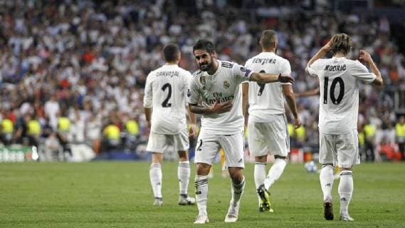 Partido de Liga de Campeones entre el Real Madrid y la Roma en el Bernabeu. En la imagen, Isco celebra su gol. Champions League match between Real Madrid and Roma. In this picture, Isco celebrates his goal. 