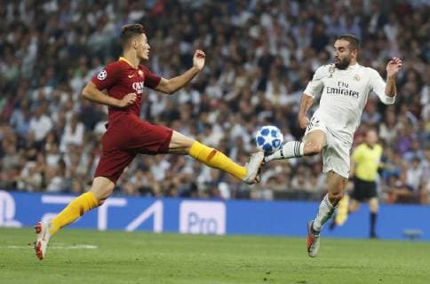 Partido de Liga de Campeones entre el Real Madrid y la Roma en el Bernabéu. En la imagen, Carvajal. Champions League match between Real Madrid and Roma. In this picture, Carvajal. 
