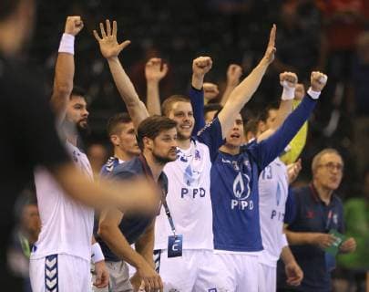 Photo victory cheering Zagreb Lovro Jotic and the co-manager Mario Kelentric Handball Mens Champions League on Wed 19 09 2018 Flensburg HC Zagreb