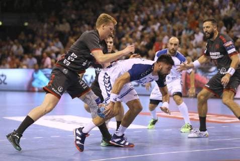 Photo goalie Tin Kontrec against Simon Jeppson Flensburg Mens Handball Champions League on Wed 19 09 2018 Flensburg HC Zagreb