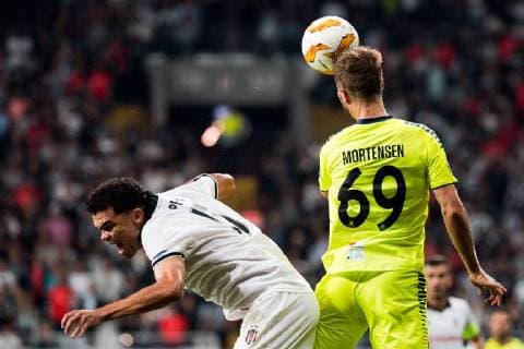 180920 Pepe or Besiktas and Patrick Mortensen of Sarpsborg 08 during the Europe League match between Besiktas and Sarpsborg 08 on September 20, 2018 in Istanbul Photo Fredrik Varfjell BILDBYRAN Code FV 150142  Copyright: FREDRIKxVARFJELL BB180920FV033