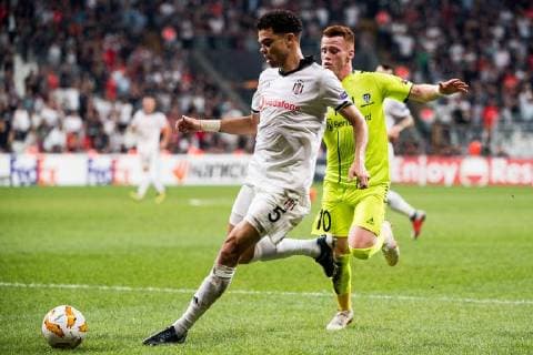 180920 Pepe or Besiktas and Tobias Heintz or Sarpsborg 08 during the Europe League match between Besiktas and Sarpsborg 08 on September 20, 2018 in Istanbul Photo Fredrik Varfjell BILDBYRAN Code FV 150142  Copyright: FREDRIKxVARFJELL BB180920FV041