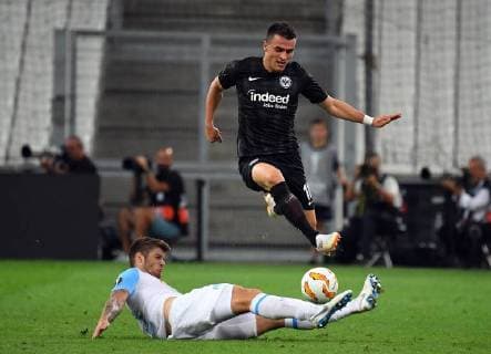 20 09 2018 xjhx Football UEFA Europa League Olympique Marseille Eintracht Frankfurt emporer Lucas Ocampos Olympique Marseille Filip Kostic Eintracht Frankfurt DFL DFB REGULATIONS PROHIBIT ANY USE OF PHOTOGRAPH as IMAGE SEQUENCES and or QUASI VIDEO Marseille