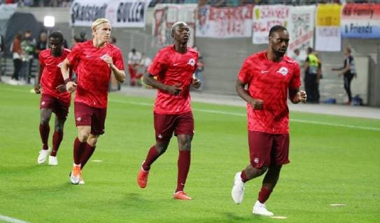 RB Leipzig Salzburg Soccer Euro League Leipzig 20 09 2018 Red Bull Arena Soccer UEFA Euro League Group B 1 Gameday First League RB Leipzig vs FC Salzburg In the picture warming up of the players of FC Salzburg middle of the played with Leipzig Amadou Haidara 4 Salzburg According to the specifications of UEFA is prohibited from exploiting or exploiting footage in the stadium and or game-made photos in the form of sequence images and video-like photo galleries