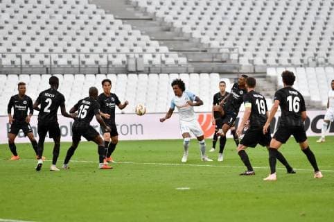 19 LUIZ GUSTAVO (OM) - 20 MAKOTO HASEBE (FRA) FOOTBALL : Marseille vs Eintracht Francfort - Ligue Europa - 20 09 2018 FEP Panoramic 