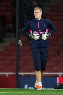 Fußball, EL, FC Arsenal - Worskla Poltawa Bernd Leno of Arsenal during the pre-match warm-up during the UEFA Europa League Group E match at the Emirates Stadium, London. Picture date 20th September 2018. Picture credit should read: Craig Mercer Sportimage EDITORIAL USE ONLY. No use with unauthorised audio, video, data, fixture lists, club league logos or live services. Online in-match use limited to 120 images, no video emulation. No use in betting, games or single club league player publications.