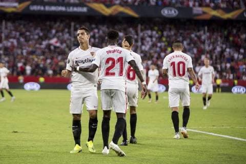 Fußball, EL, FC Sevilla - Standard Lüttich September 20, 2018 - Seville, Spain - WISSAN BEN YEDDER of Sevilla (L ) celebrates after scoring 4-1 during the Europa League Group J soccer match between Sevilla FC and Standard de Liege at the Ramon Sanchez Pizjuan Stadium Soccer 2018 - Sevilla FC vs Standard de Liege - ZUMAa142 20180920_zap_a142_031 Copyright: xDanielxGonzalezxAcunax
