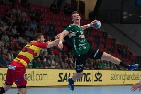 Velux EHF Champions League Wacker Thun Riihimäen Cocks Gümligen 20 09 2018 Handball Velux EHF Champions League Season 2018 2019 Wacker Thun Riihimäen Cocks Ron Delhees Wacker vs. Aliaksandr Tsitou Cocks