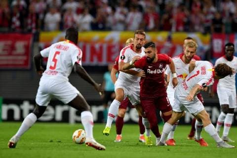 SOCCER - EL, RB Leipzig vs RBS LEIPZIG,GERMANY,20.SEP.18 - SOCCER - UEFA Europa League, group stage, RasenBallsport Leipzig vs Red Bull Salzburg. Image shows Dayot Upamecano, Stefan Ilsanker (RB Leipzig), Munas Dabbur (RBS) and Marcel Sabitzer (RB Leipzig). GEPAxpictures xFlorianxErtl