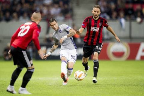 Anderlecht s Ognjen Vranjes and Spartak s forward Marek Bakos fight for the ball during a match between Belgian soccer team RSC Anderlecht and Slovakian club Spartak Trnava, Thursday 20 September 2018 in Trnava, Slovakia, on day one of the UEFA Europa League group stage. JASPERxJACOBS  x05430284x