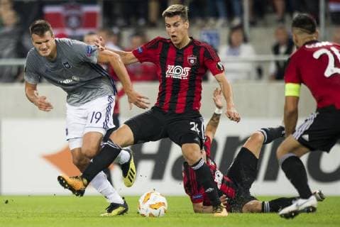 Fußball, EL, Spartak Trnava - RSC Anderlecht Anderlecht s Ivan Santini and Spartak s defender Matej Oravec fight for the ball during a match between Belgian soccer team RSC Anderlecht and Slovakian club Spartak Trnava, Thursday 20 September 2018 in Trnava, Slovakia, on day one of the UEFA Europa League group stage. JASPERxJACOBS  x05430301x