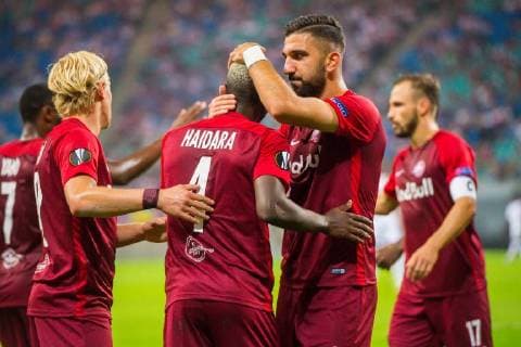 UEFA Europa League RB Leipzig GER vs. FC Salzburg AUT 20 09 2018 Red Bull Arena Leipzig GER UEFA Europa League RB Leipzig GER vs. FC Salzburg AUT im Bild Jubilant goal scorer to 0 2 for FC Salzburg by Amadou Haidara 4 FC Salzburg nordphotoxDostmann nph00325