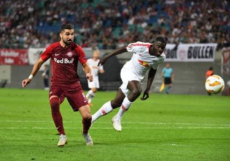 Soccer Men Season 2018 2019 Europa League Group B 1 Gameday RB Leipzig FC Salzburg v L Munas Dabbur Red Bull Salzburg Dayot Upamecano RB Leipzig Goal to 1 0 for Salzburg 20 09 2018 Copyright: xMatthiasxKochx