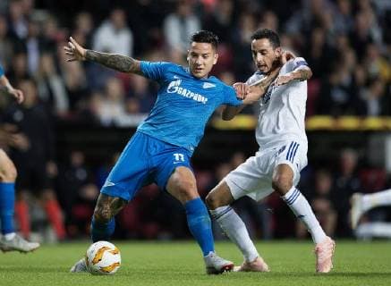 FCKs Carlos Zeca og FC Zenits Sebastian Driussi i Europa League kamp mellem FCK-FC Zenit i Telia Parken torsdag den september 2018. , Copenhagen Denmark  Copyright: Scanpix LiselottexSabroex COP101 spdk20180920-215415-L