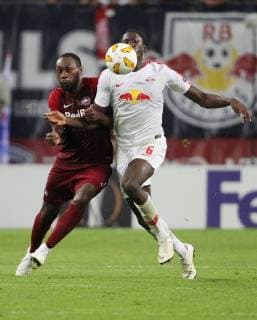 GER Europa League Group B RasenBallsport Leipzig vs Besiktas Istanbul 20 09 18 Leipzig Red Bull Arena GER Season 2018 2019 UEFA Europa League Group B 1 Gameday of 6 RasenBallsport Leipzig vs FC Red Bull Salzburg im Bild Ibrahima Konate Leipzig vs Reinhold Yabo Salzburg DFL regulations prohibit any use of photographs as image sequences and or quasi video