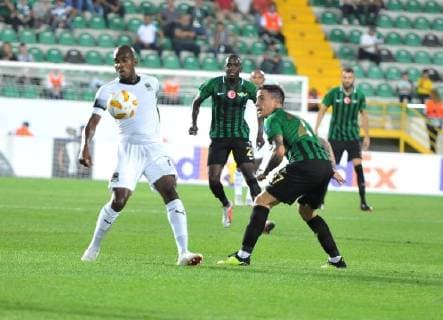 Fußball, EL, Akhisar Belediyespor - FK Krasnodar Krasnodar s Charles Kabore (L) with Akhisar Belediyespor s Josue, during the Europa League Group J soccer match between Akhisar Belediyespor and Krasnodar in Akhisar, Thursday, Sept. 20, 2018. (  Copyright: AhmetxUnsalx-xDepoxPhotos 16120291