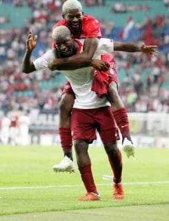 GER Europa League Group B RasenBallsport Leipzig vs Besiktas Istanbul 20 09 18 Leipzig Red Bull Arena GER Season 2018 2019 UEFA Europa League Group B 1 Gameday of 6 RasenBallsport Leipzig vs FC Red Bull Salzburg in picture Final Amadou Haidara and Jerome Onguene Salzburg after the 2 3 Victory DFL regulations prohibit any use of photographs as image sequences and or quasi video