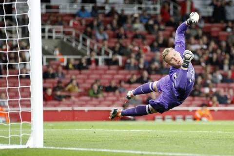 Sport Bilder des Tages Bernd Leno of Arsenal dives full length Freisteller during the UEFA Europa League Group Stage match between Arsenal FC and FC Vorskla Poltava at the Emirates Stadium, London, England on 20 September 2018. Copyright: xCarltonxMyriex 21100024