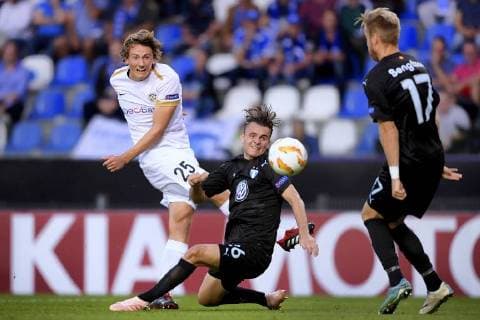 Genk s Sander Berge, Malmo FF s defender Andreas Vindheim and Malmo FF s defender Rasmus Bengtsson fight for the ball during the match between Belgian soccer team KRC Genk and Swedish club Malmo FF in Genk, Thursday 20 September 2018, on day one of the UEFA Europa League group stage. YORICKxJANSENS  x05430356x