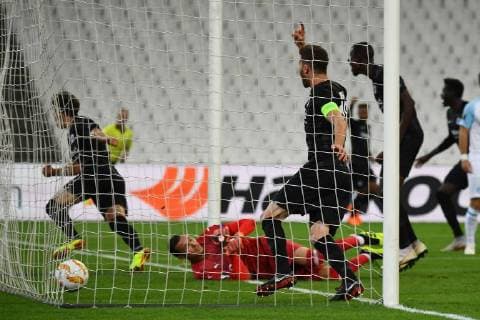 20 09 2018 xjhx Soccer UEFA Europa League Olympique Marseille Eintracht Frankfurt emporer Yohann Pele Olympique Marseille Lucas Torro Eintracht Frankfurt Goal scored the goal for the 1 1 DFB DFB REGULATIONS PROHIBIT ANY USE OF PHOTOGRAPHS as IMAGE SEQUENCES and or QUASI VIDEO Marseille