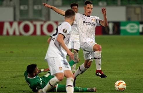 20.09.2018 Razgrad(Bulgaria) PFC Ludogorets-Bayer 04 Leverkusen Europa League men s football Dominik Kohr(r)Bayer 04 Leverkusen passing by Marcelinho(L) PFC Ludogorets : 