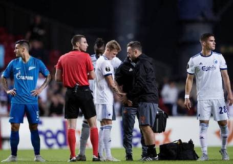 FCKs Nicolaj Thomsens skulder er gaaet af led i Europa League kamp mellem FCK-FC Zenit i Telia Parken torsdag den september 2018. , Copenhagen Denmark  Copyright: Scanpix LiselottexSabroex COP101 spdk20180921-005259-L
