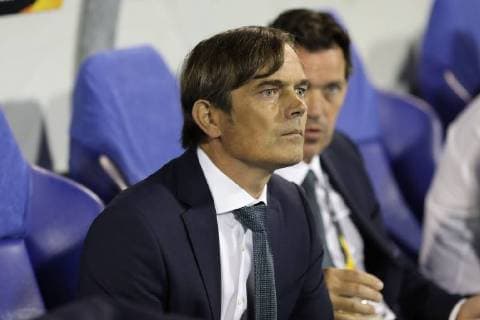 Zagreb, 20.9.2018. - Stadion Maksimir, UEFA EUROPA LEAGUE - 2018 19 SEASON GNK Dinamo Zagreb (dark-blue) - Fenerbahçe SK (yellow) 4:1, Group D - Matchday 1 Phillip Cocu (NED) 