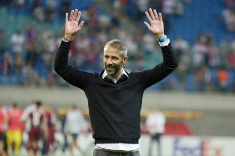 UEFA Europa League 2018 2019 Group stage Group Stage 1 Gameday RB Leipzig vs. Salzburg FC Red Bull Salzburg 20 09 2018 2 3 Marco Rose coach FC Salzburg Red Bull Salzburg thanks the fans after the match with Leipzig Sachsen Germany