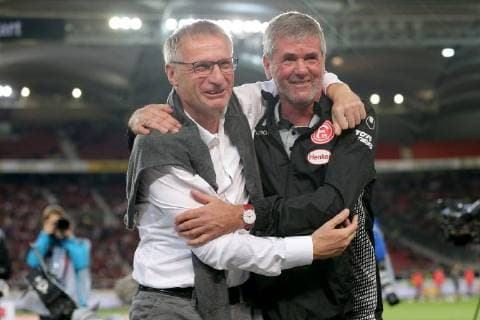 Sport Bilder des Tages Vorstand Michael Reschke ( VfB Stuttgart ) Trainer Friedhelm Funkel ( Fortuna Duesseldorf ) Begrüßen sich, VfB Stuttgart vs. Fortuna Duesseldorf, DFL regulations prohibit any use of photographs as image sequences and or quasi-video, VfB Stuttgart vs. Fortuna Duesseldorf, 1.Bundesliga, Fussball, 21.09.2018 Stuttgart *** Sport Board Michael Reschke VfB Stuttgart Coach Friedhelm Funkel Fortuna Duesseldorf Greetings to VfB Stuttgart vs Fortuna Duesseldorf DFL regulations prohibit any use of images as video sequences or video VfB Stuttgart vs Fortuna Duesseldorf 1 Bundesliga Soccer 21 09 2018 Stuttgart Copyright: xLanger Eibner-Pressefotox EP_HLR