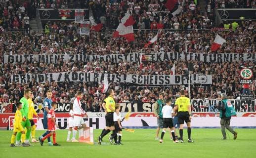 21 09 2018 xjhx Football 1 Bundesliga VfB Stuttgart Fortuna Duesseldorf emspor v l anti dfb poster DFL DFB REGULATIONS PROHIBIT ANY USE OF PHOTOGRAPHS as IMAGE SEQUENCES and or QUASI VIDEO Stuttgart