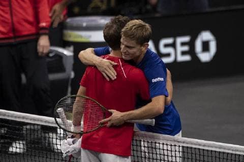 September 21, 2018 - Chicago, Illinois, U.S - DAVID GOFFIN of Belgium hugs DIEGO SCHWARTZMAN of Argentina after winning the third singles match on Day One of the Laver Cup at the United Center in Chicago, Illinois. Laver Cup Day 1 - ZUMAl140 20180921_zap_l140_089 Copyright: xShelleyxLiptonx