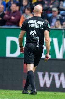 22 09 2018 xkvx Soccer 2 Bundesliga SG Dynamo Dresden SV Darmstadt 98 emoline emspor v l Referee United by Football EM EM Application DFL DFB REGULATIONS PROHIBIT ANY USE OF PHOTOGRAPH as IMAGE SEQUENCES and or QUASI VIDEO Dresden