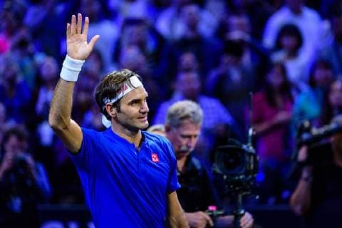 CHICAGO, IL - SEPTEMBER 22: Team Europe s Roger Federer of Switzerland waves to the crown after a singles match on day two of the 2018 Laver Cup on September 22, 2018, at the United Center in Chicago, Illinois. Federer beats Kyrgios 6-3 6-2. (Photo by Daniel Bartel Icon Sportswire) TENNIS: SEP 22 Laver Cup Icon180922040 EDITORIAL USE ONLY