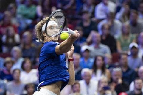 September 22, 2018 - Chicago, Illinois, U.S - Team Europe member ALEXANDER ZVEREV of Germany hits a forehand during the first singles match between Team Europe and Team World on Day Two of the Laver Cup at the United Center in Chicago, Illinois. Laver Cup Day 1 - ZUMAl140 20180922_zap_l140_029 Copyright: xShelleyxLiptonx