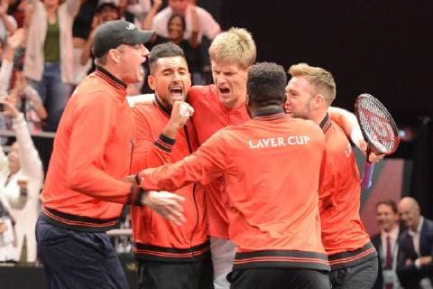 Sport Bilder des Tages September 22, 2018 - Chicago, Illinois, United States - Members of Team World celebrate after Kevin Anderson s win over N. Djokovic in the 2018 Laver Cup tennis event in Chicago. Tennis 2018: Laver Cup - ZUMAl132 20180922_zap_l132_033 Copyright: xChristopherxLevyx