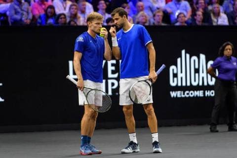 CHICAGO, IL - SEPTEMBER 22: Team Europe s David Goffin of Belgium and Team Europe s Grigor Dimitrov of Bulgaria talk strategy between points during a doubles match on day two of the 2018 Laver Cup on September 22, 2018, at the United Center in Chicago, Illinois. Sock & Kyrgios beat Goffin & Dimitrov 6-3 6-4. (Photo by Daniel Bartel Icon Sportswire) TENNIS: SEP 22 Laver Cup Icon180922075 EDITORIAL USE ONLY